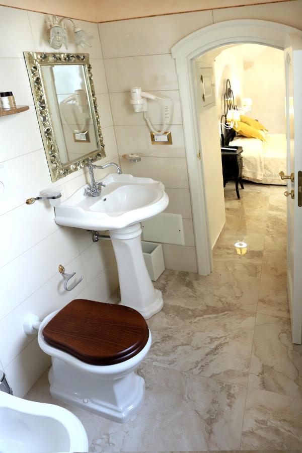 Bed and Breakfast Palazzo Castiglione Gallipoli Zewnętrze zdjęcie